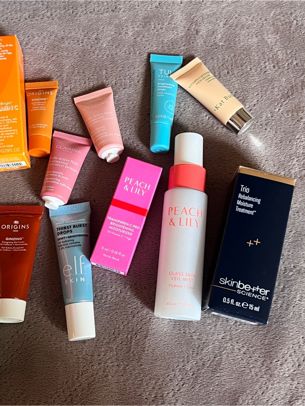 18 piece skin care set - unused samples and full sized products - Picture 3 of 5